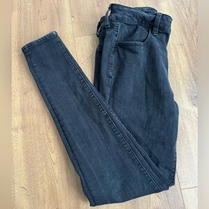 American Eagle Women's Black Skinny Jeans